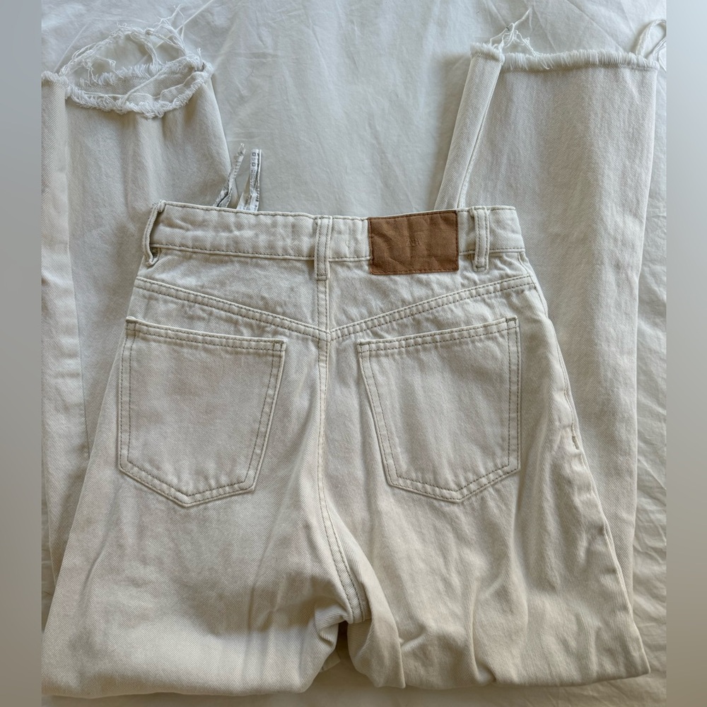 Zara off white jean